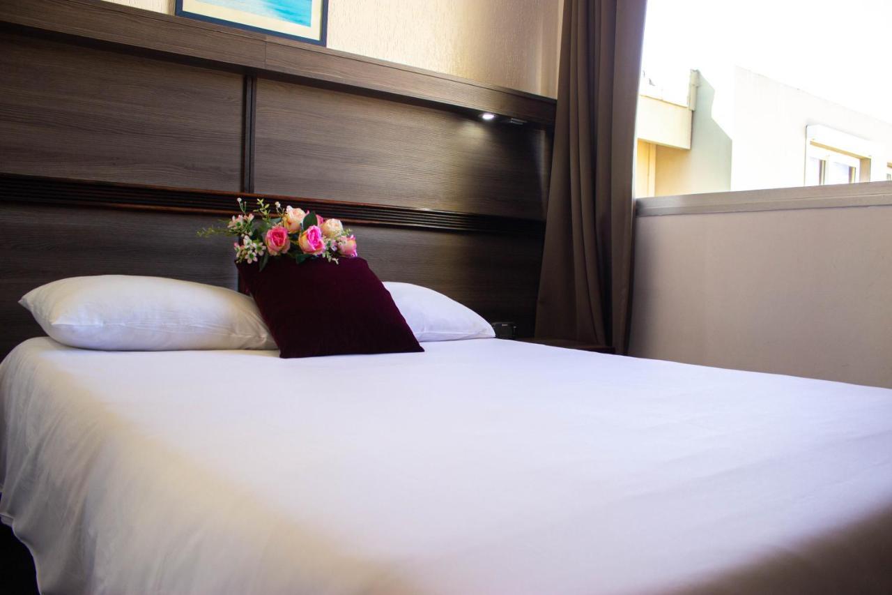Hotel Le Paris Noumea Luaran gambar