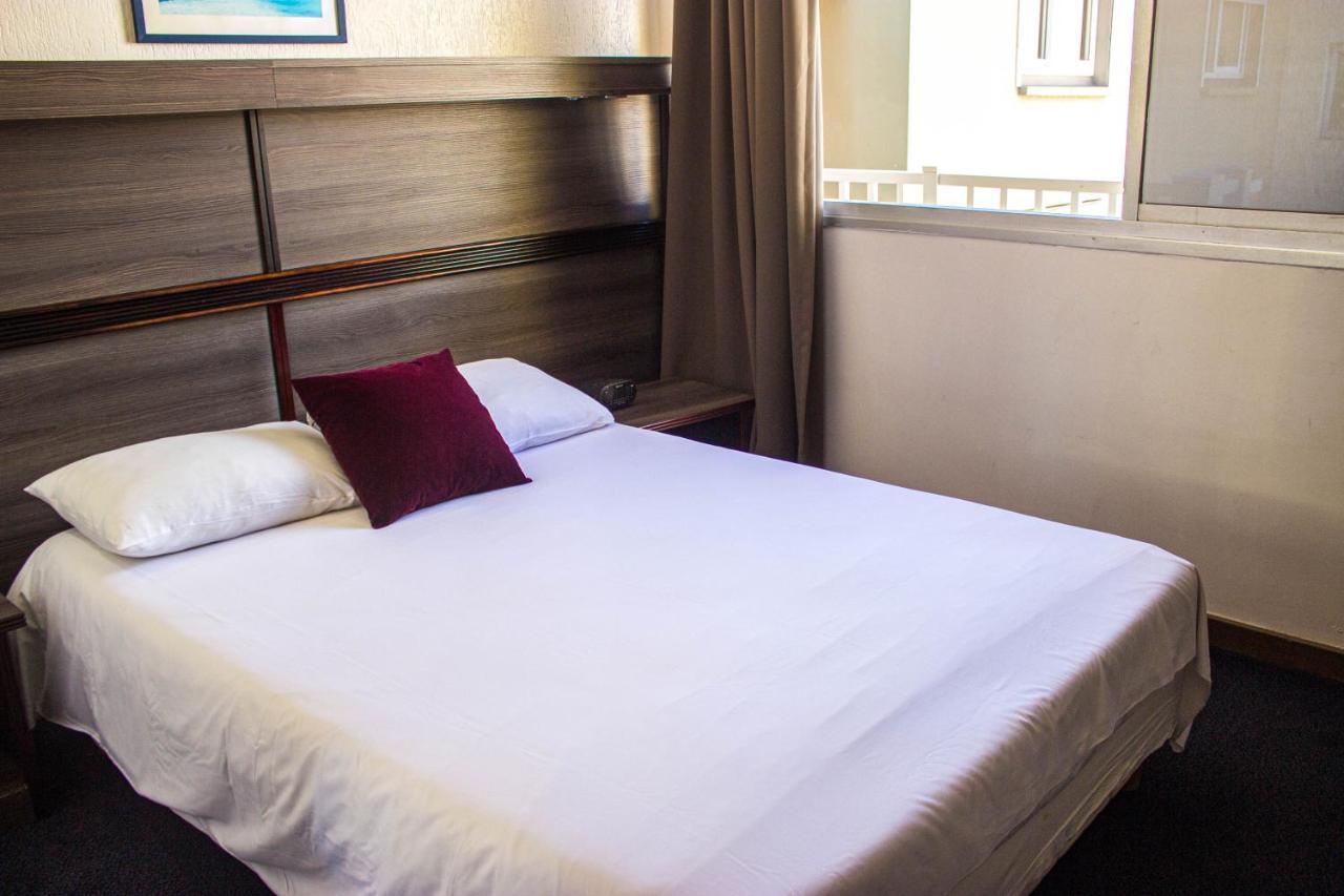 Hotel Le Paris Noumea Luaran gambar