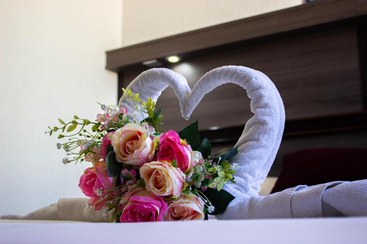 Hotel Le Paris Noumea Luaran gambar