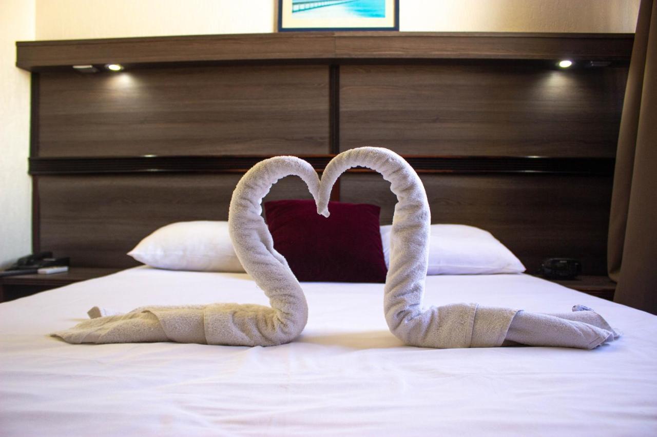 Hotel Le Paris Noumea Luaran gambar