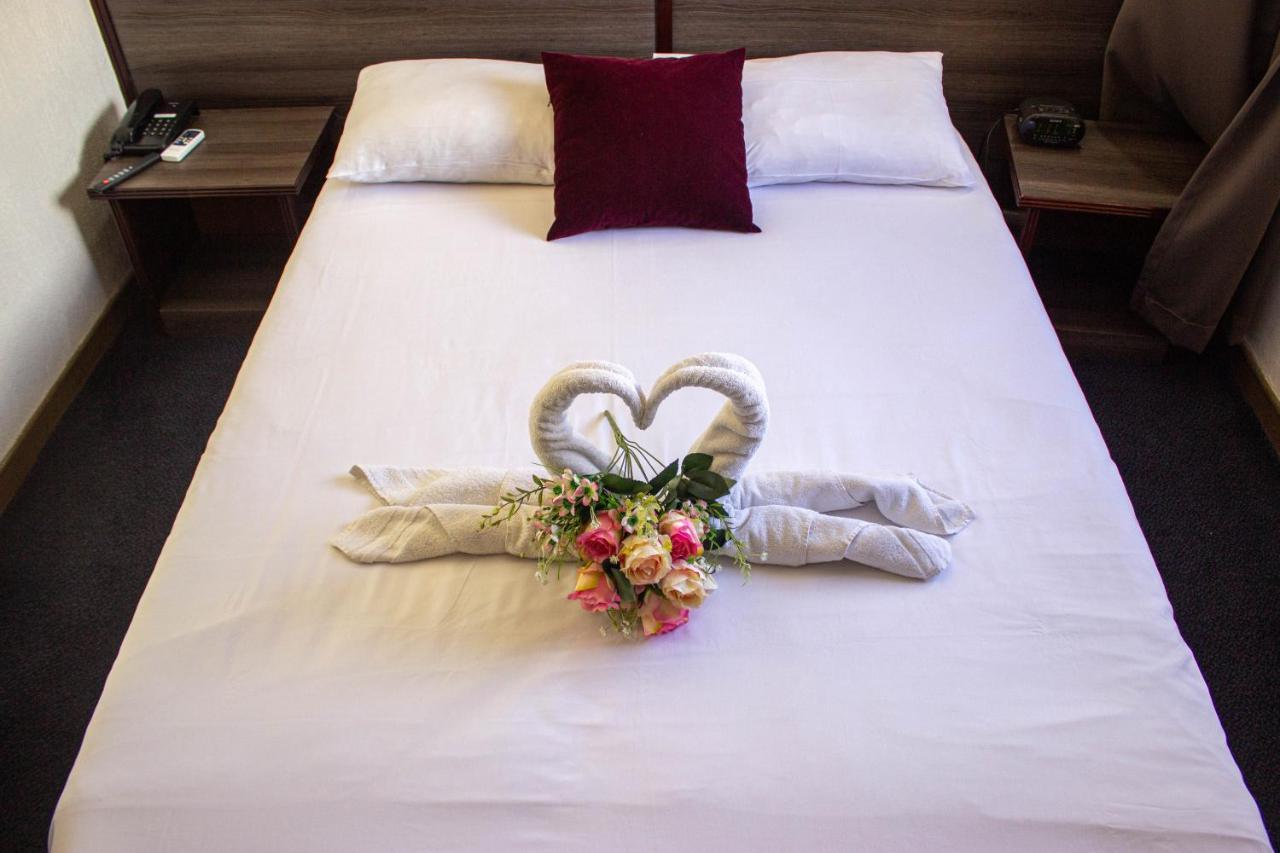 Hotel Le Paris Noumea Luaran gambar