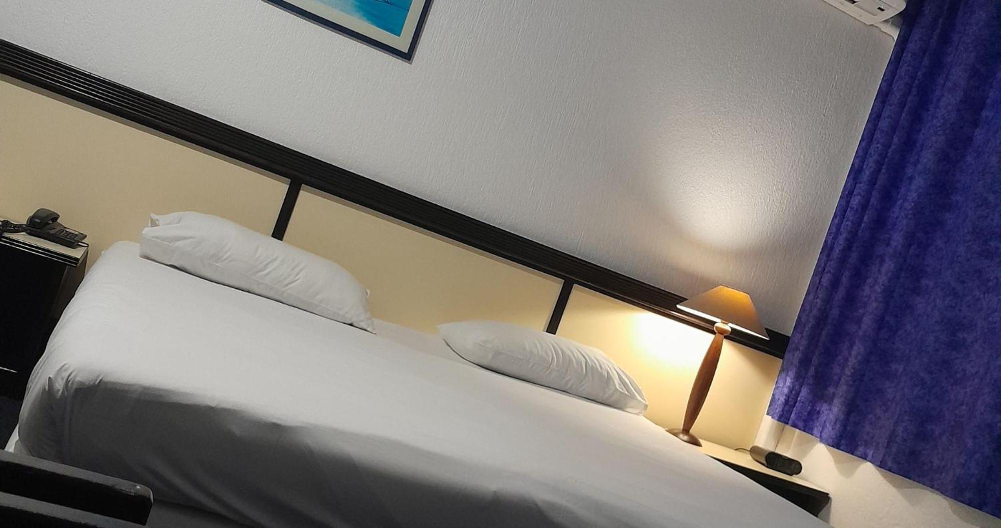 Hotel Le Paris Noumea Luaran gambar