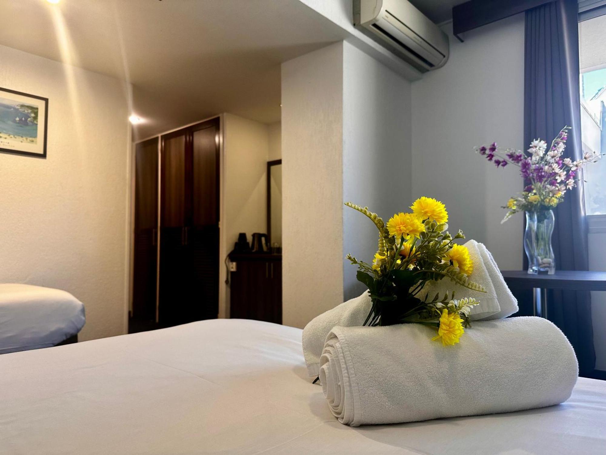 Hotel Le Paris Noumea Luaran gambar