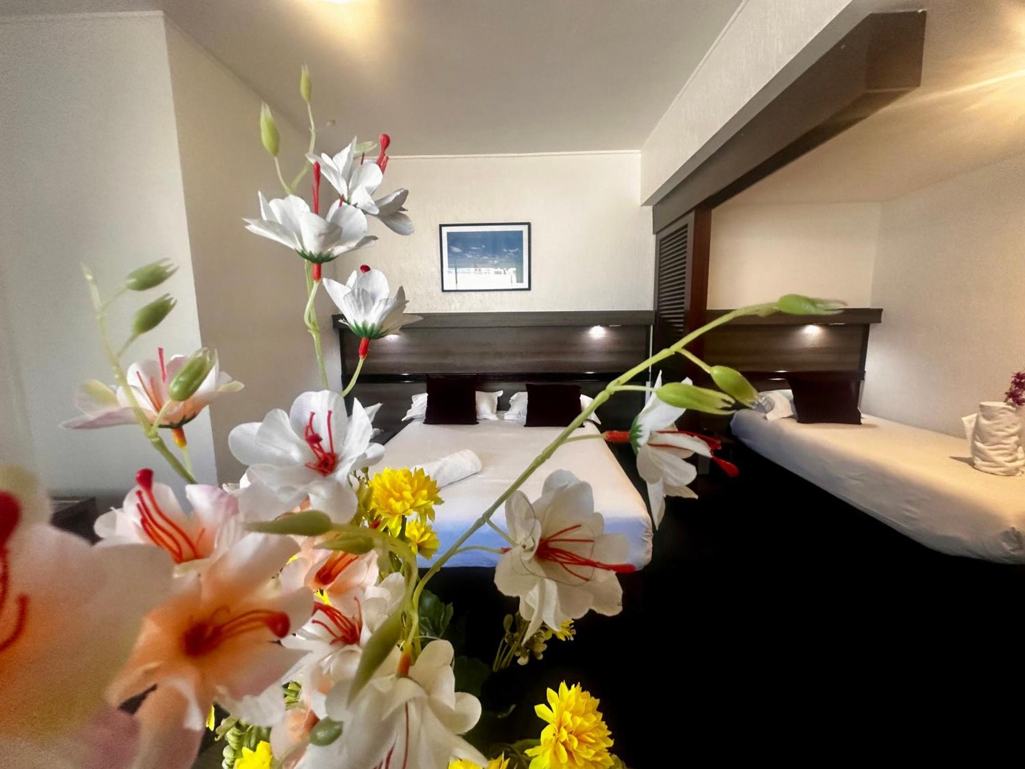 Hotel Le Paris Noumea Luaran gambar